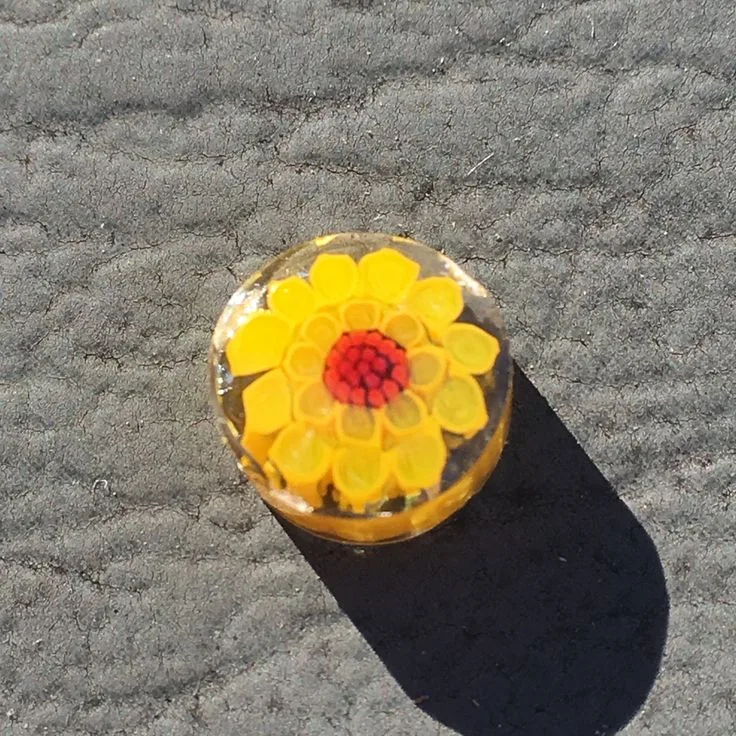 Sunflower, original archive photograph of handmade glasswork by Ann Wierbinski